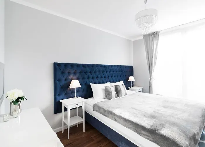 Two-bedroom With Living Room, Free Parking - Kazimierz Apartment *